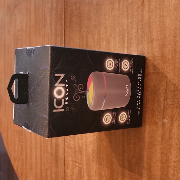 Icon Beauty Mini Humidifier - Picture 8 of 8